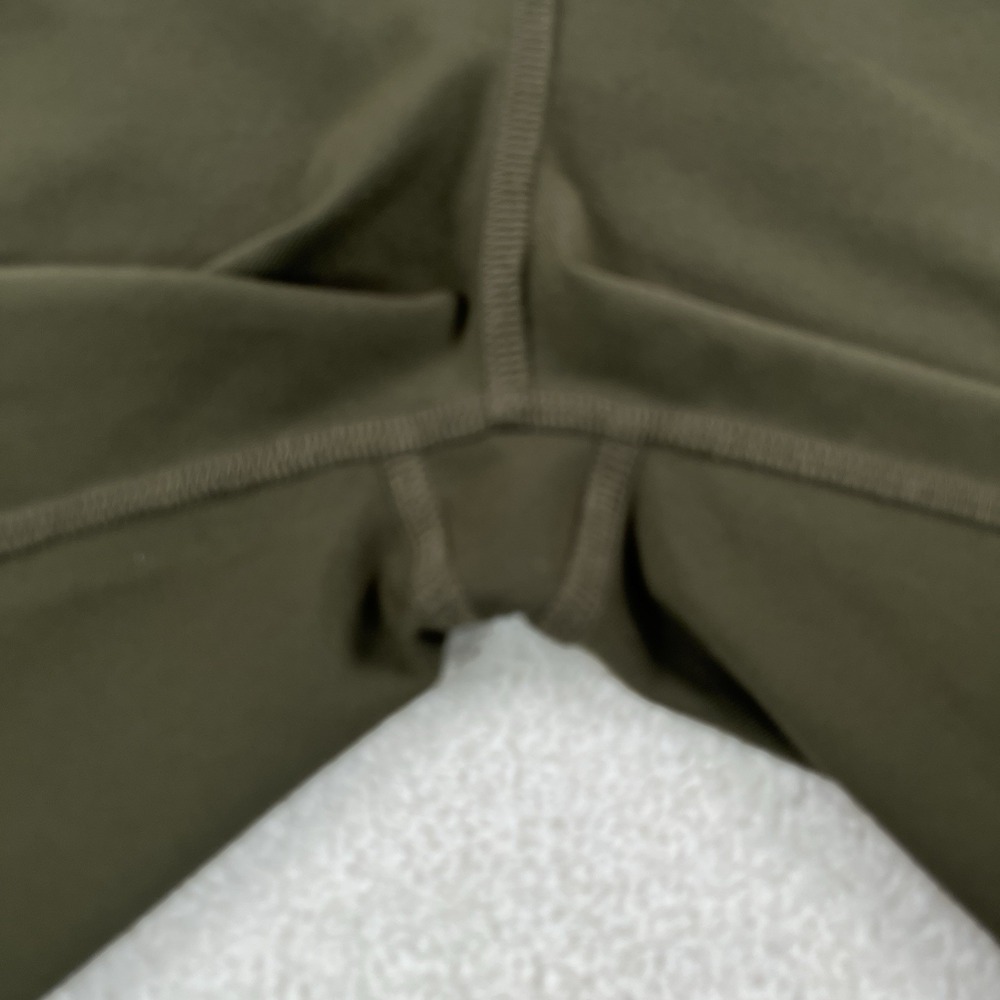 ALO Yoga High Waist Shorts Womens XS Olive Green Active Gym Workout - Picture 5 of 9